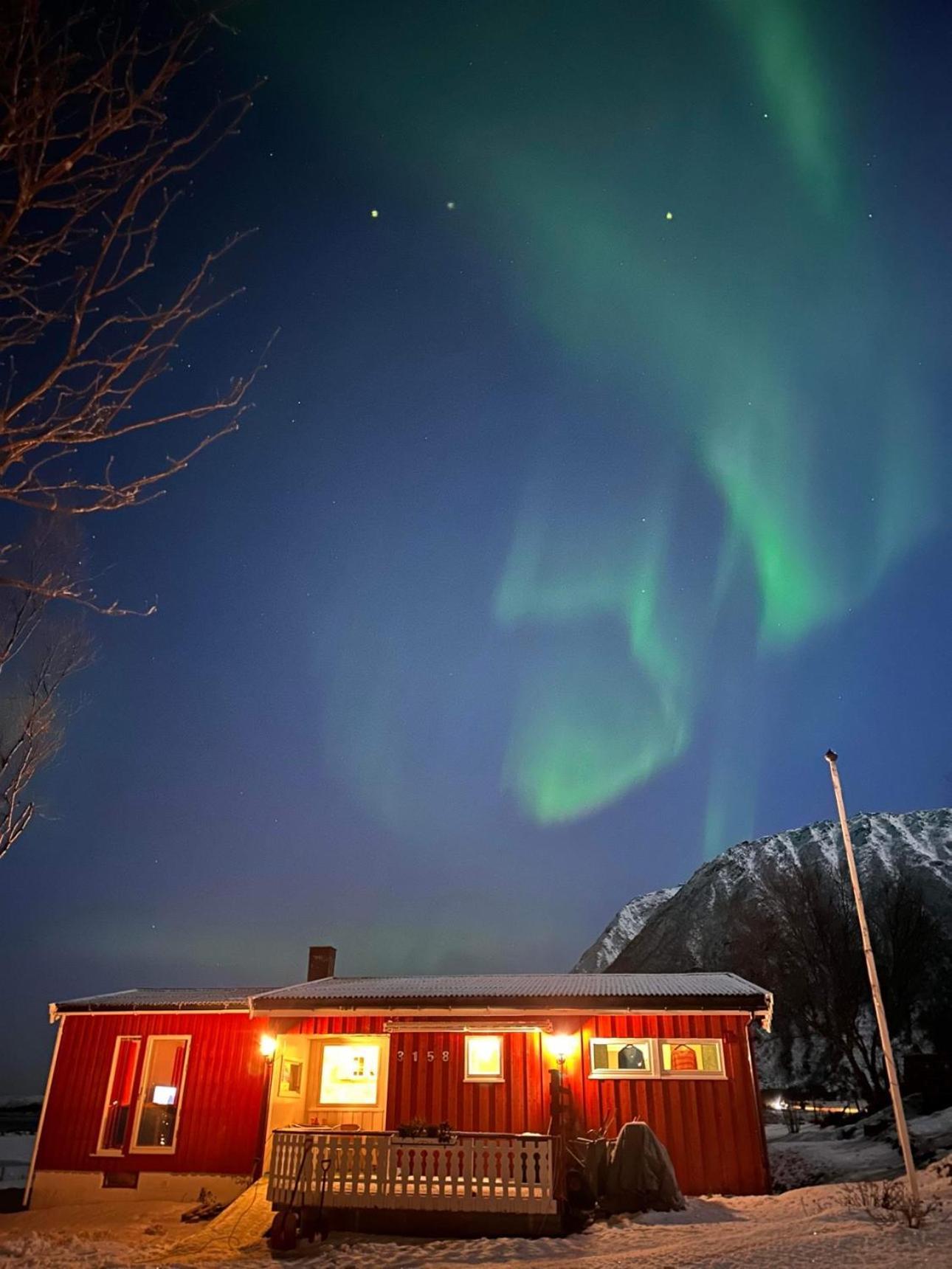 Midnattsolveien 3158,Sommarhusstrand Laukvik Lofoten Norway 외부 사진
